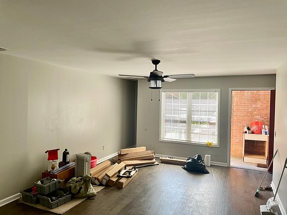 2nd image of 117 Davis Mill Ct #B