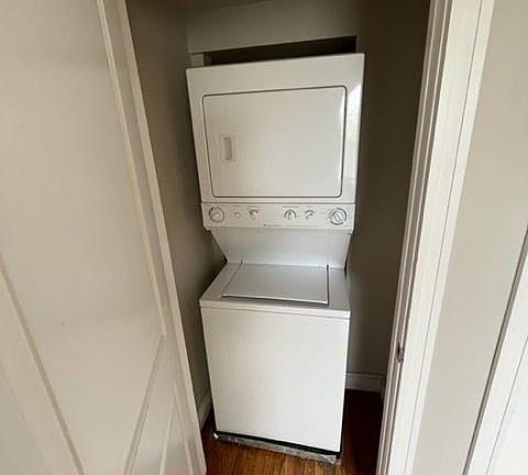 5th image of 1014 Oakview Pl #4