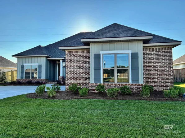 105 Bennington Ave, Fairhope, AL 36532