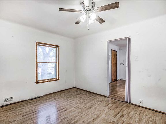 2nd image of 408 W Holden Ave