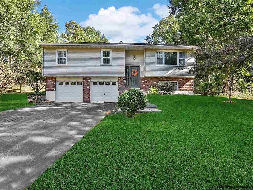 1st image of 16 Holland Ln