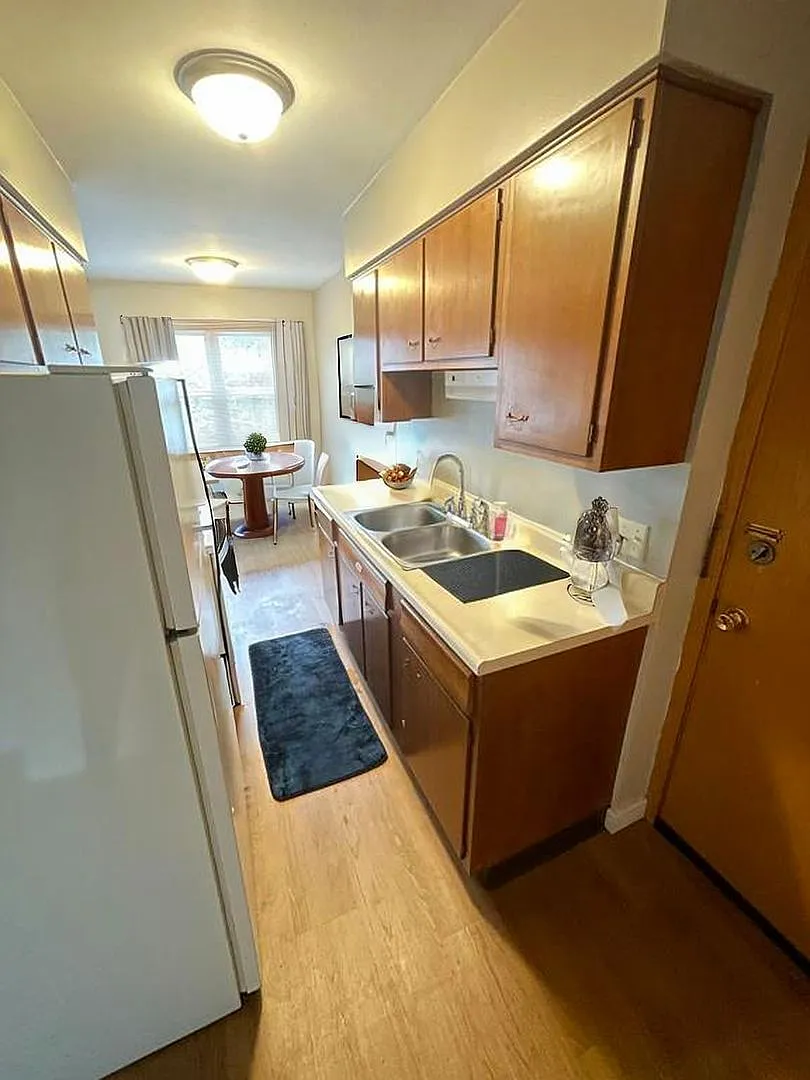 25 W Redwing St — Photo 3