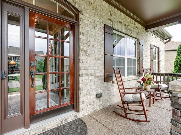 2nd image of 6097 Stags Leap Way