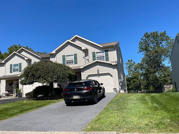 2nd image of 4321 Bedford Dr