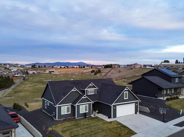 2080 NW Canyon View Dr, Pullman, WA 99163