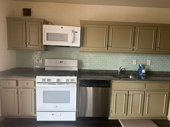 5th image of 11801 Rockville Pike Penthouse 10