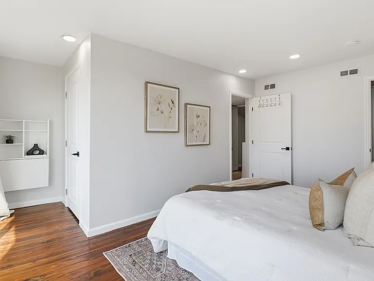 525 Boal St — Photo 15