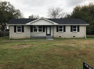 209 Meadow Ln, Portland, TN
