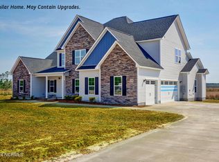 846 Cooke Dr, Hubert, NC 28539