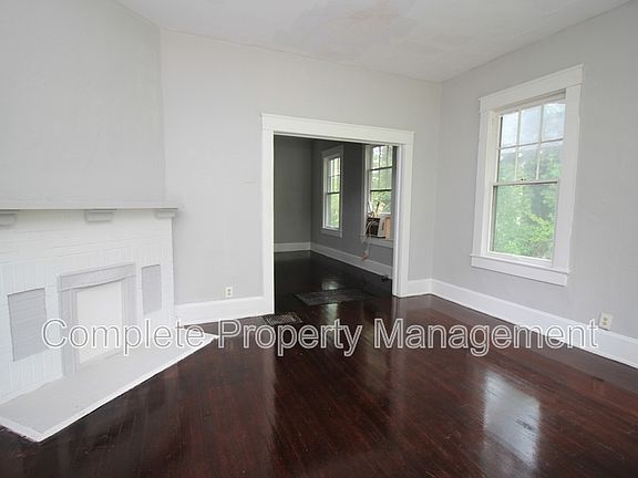 2nd image of 1822 Exeter Ave