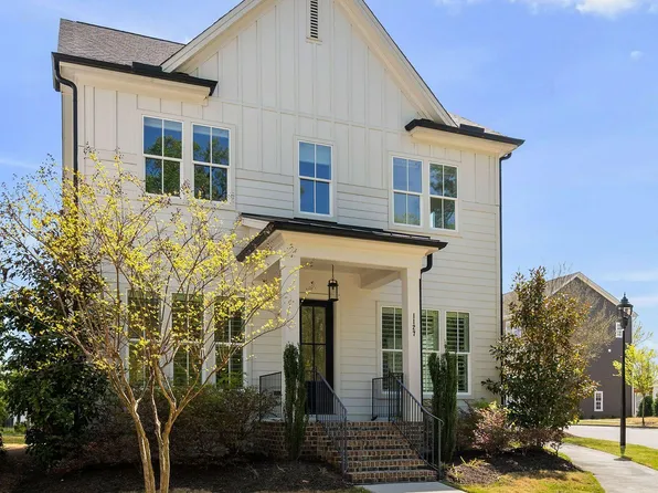 1127 Bradburn Dr, Durham, NC 27713