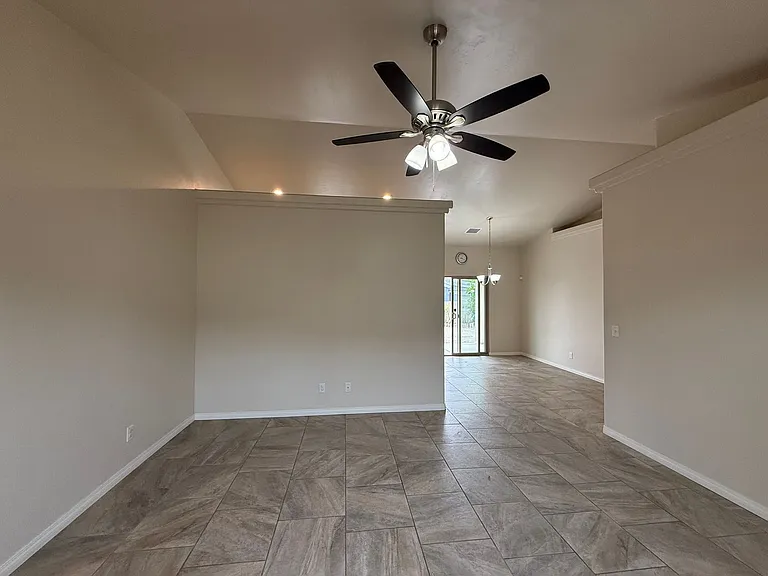 3298 E Coarra Dr — Photo 3