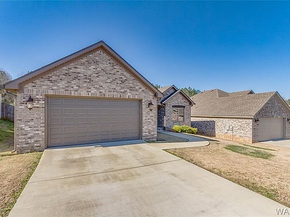 2nd image of 559 Camille Ln