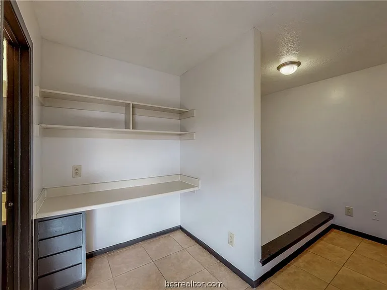 725 Peppertree Dr #22 — Photo 31
