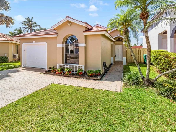 15472 SW 148th Ter, Miami, FL 33196