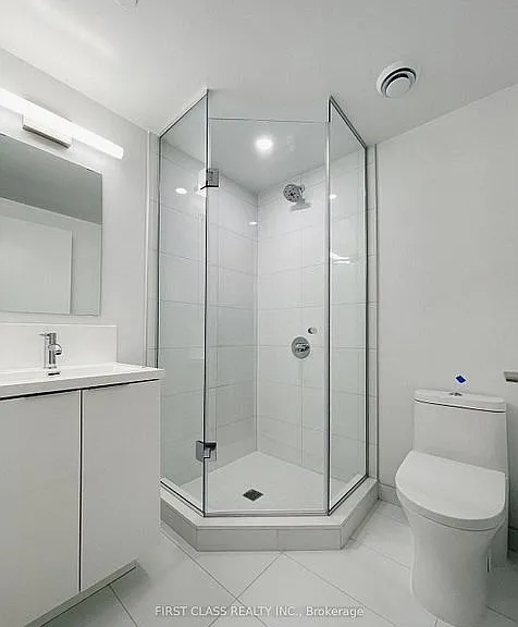 230 Simcoe St #2512 — Photo 13