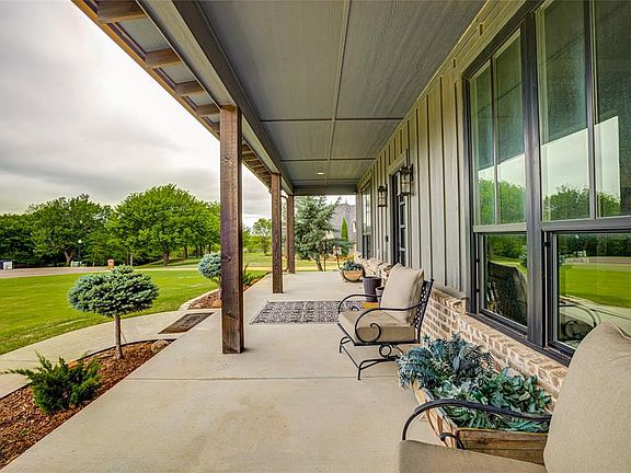 5th image of 5668 Lamar Cir