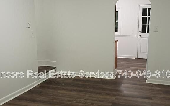 5th image of 718 Rice St