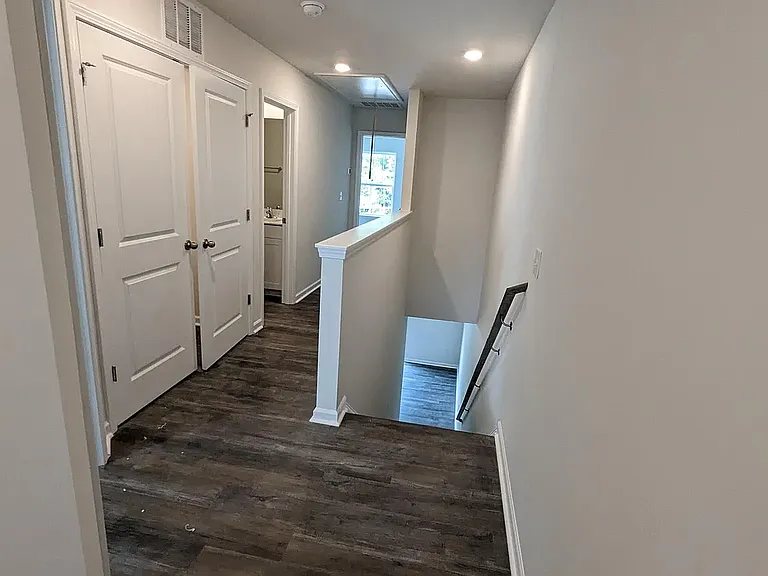 5006 Jayden Dr — Photo 16