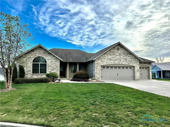 1293 Quail Hollow Ct, Defiance, OH 43512