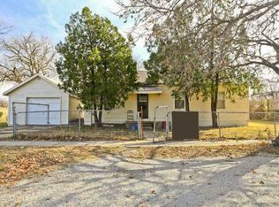 3541 E Roseberry St, Wichita, KS 67210