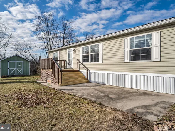 49 Country View Est, Newville, PA 17241
