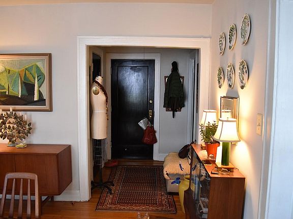 3rd image of 6542 N Ashland Ave APT 1W