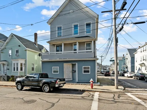 63 Crapo St, New Bedford, MA 02740