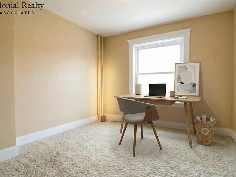 10 Strathmore Rd #10 — Photo 5