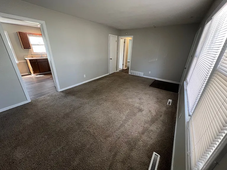 8901 E Gregory Blvd — Photo 16