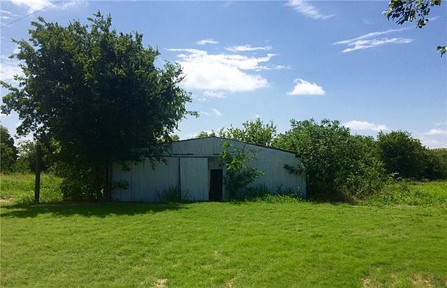 2nd image of 106 Meadow Crest Rd