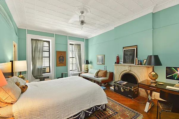 Sold by Corcoran | media 16