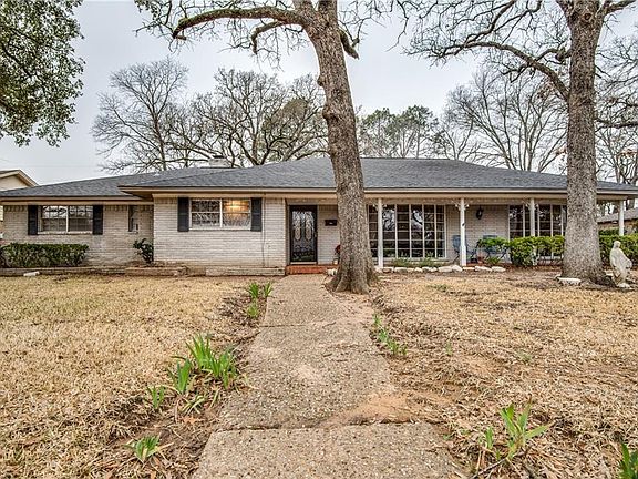 2nd image of 1707 Post Oak Dr