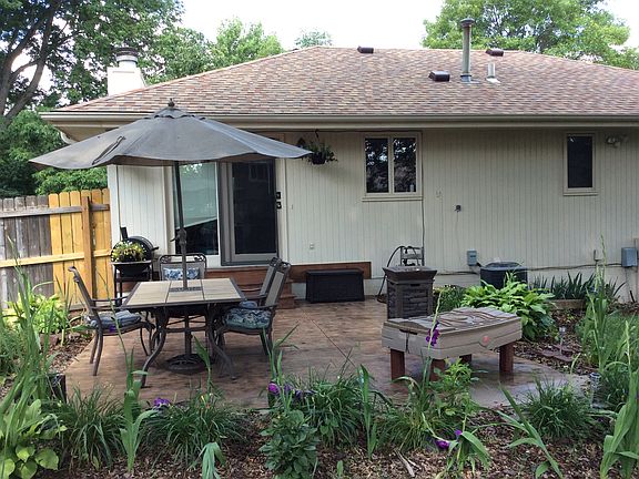 Decorative concrete patio