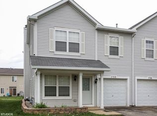 732 S Shannon Dr, Romeoville, IL 60446