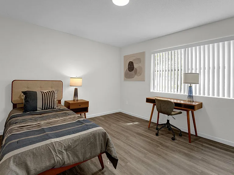 Emberly Apartments — Photo 19