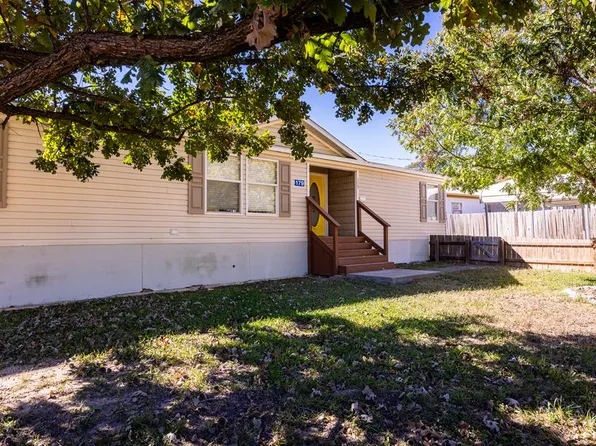179 Kathy Dr, Kerrville, TX 78028