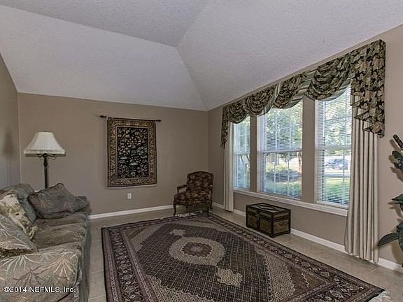 4th image of 108 Lupine Dr