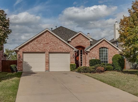 2nd image of 1331 Golf Club Dr