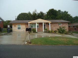 317 Two View Rd, Pigeon Forge, TN 37863