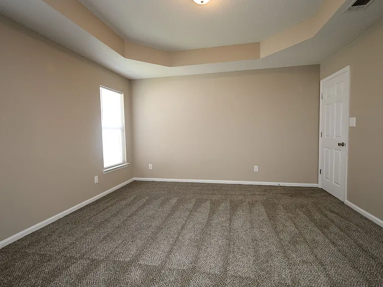 1663 Fresno St — Photo 10