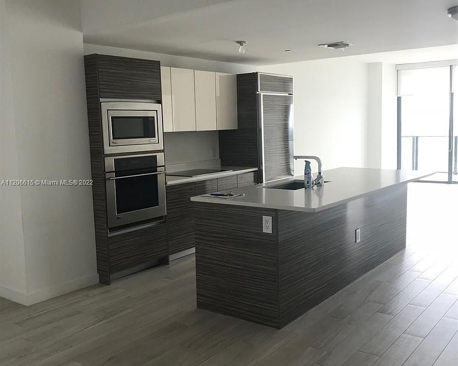 1st image of 460 NE 28th St APT 2406