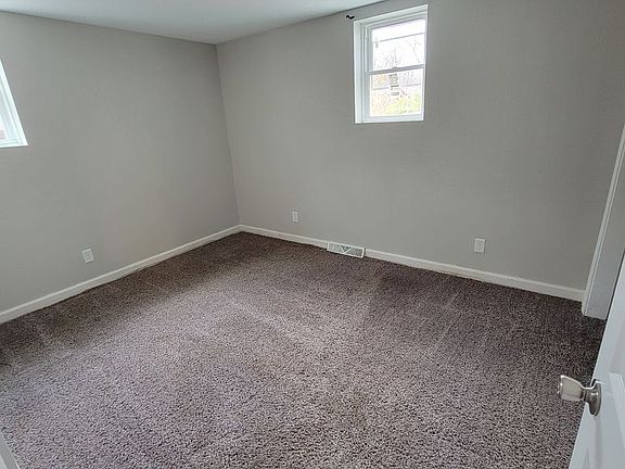 2nd image of 223 E 35th St APT E