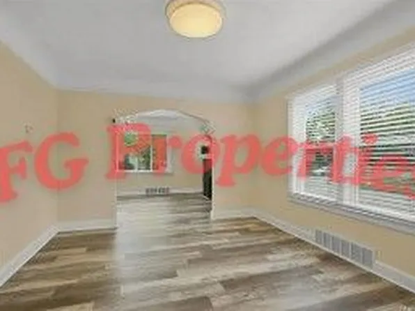 9403 McKinney St, Detroit, MI 48224