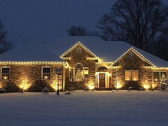 2nd image of 1565 Wexford Ct