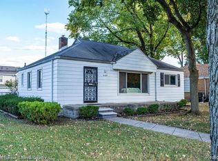 21260 Ridgedale St, Oak Park, MI 48237