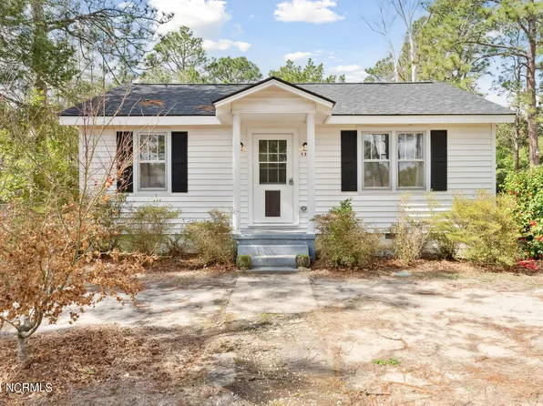 135 S Pecan Street, Pinebluff, NC 28373