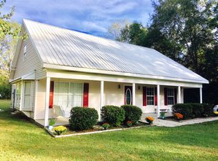 34 Windy Acres Rd, Carriere, MS 39426