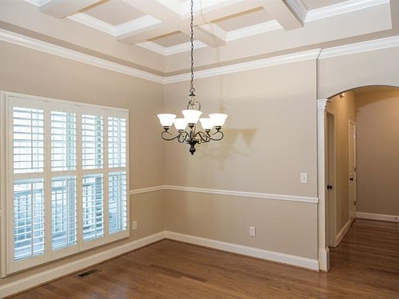 5th image of 237 Glen Cedar Ln
