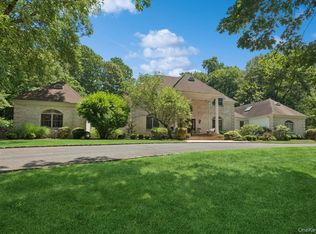 9 Swan Place, Nissequogue, NY 11780